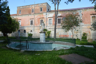 Villa que también entra en los planes. Agenzia del Demanio